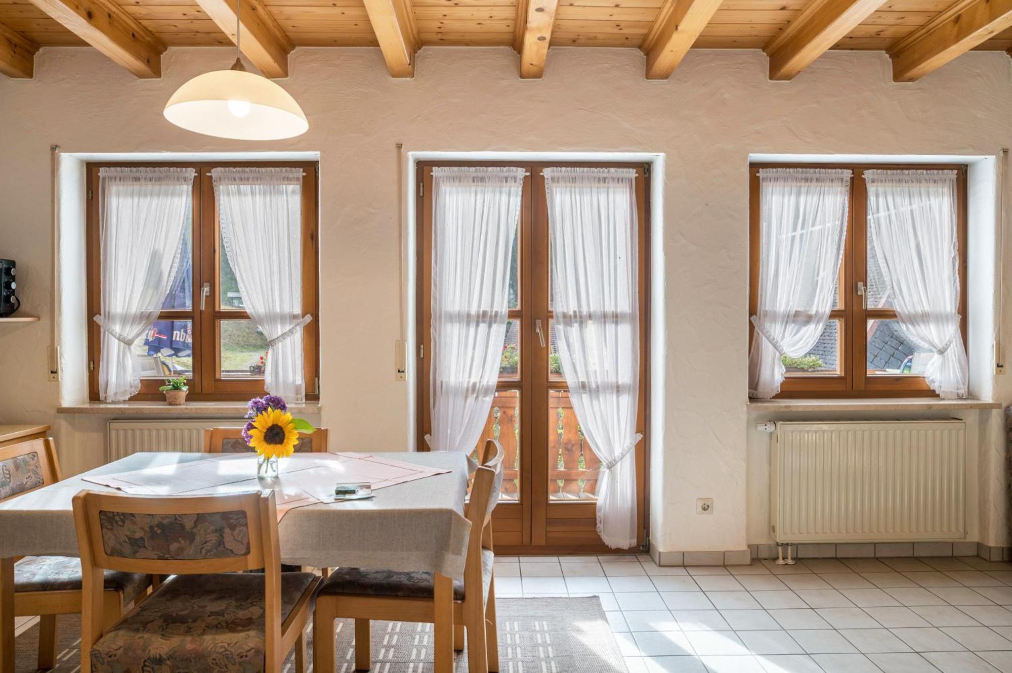 Gasthaus Zur Linde- Napf Oberried Kültér fotó