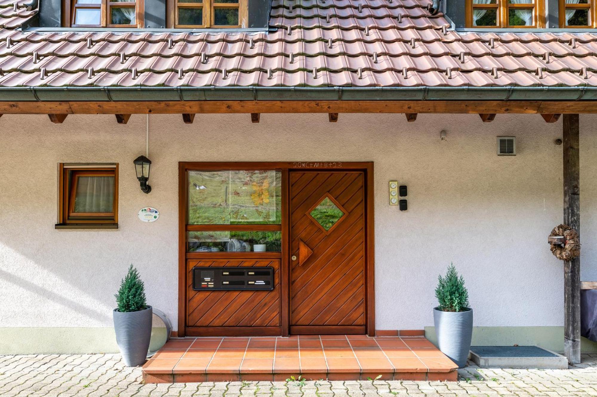 Gasthaus Zur Linde- Napf Oberried Kültér fotó
